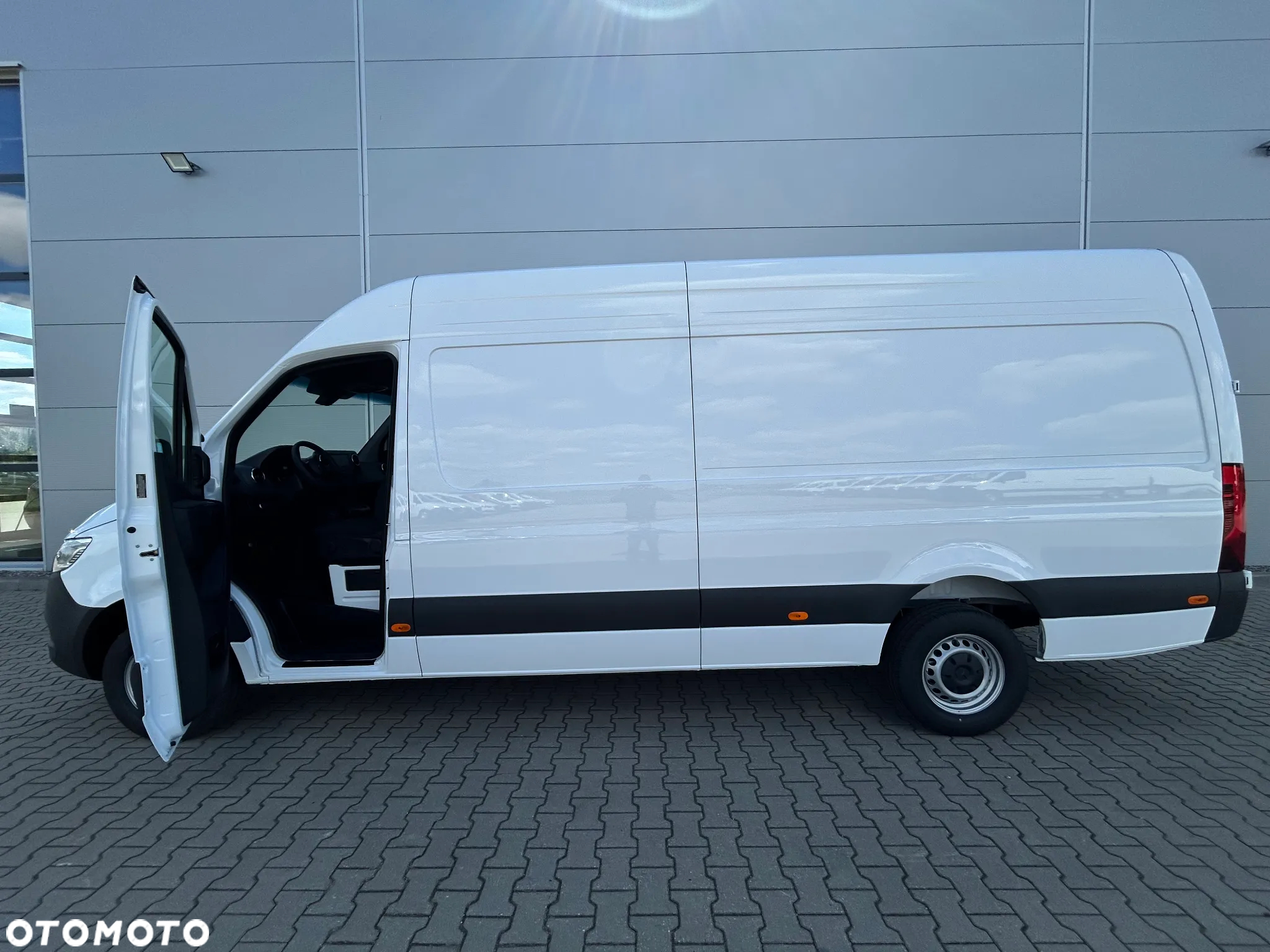 Mercedes-Benz SPRINTER 317 CDI FURGON DŁUGI - 4