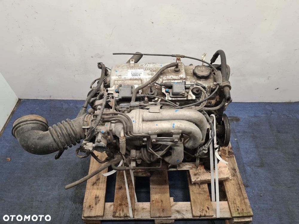 MITSUBISHI LANCER SILNIK BENZYNOWY 4G18 1.6 - 8