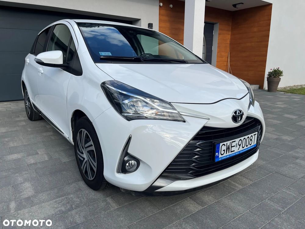 Toyota Yaris - 1