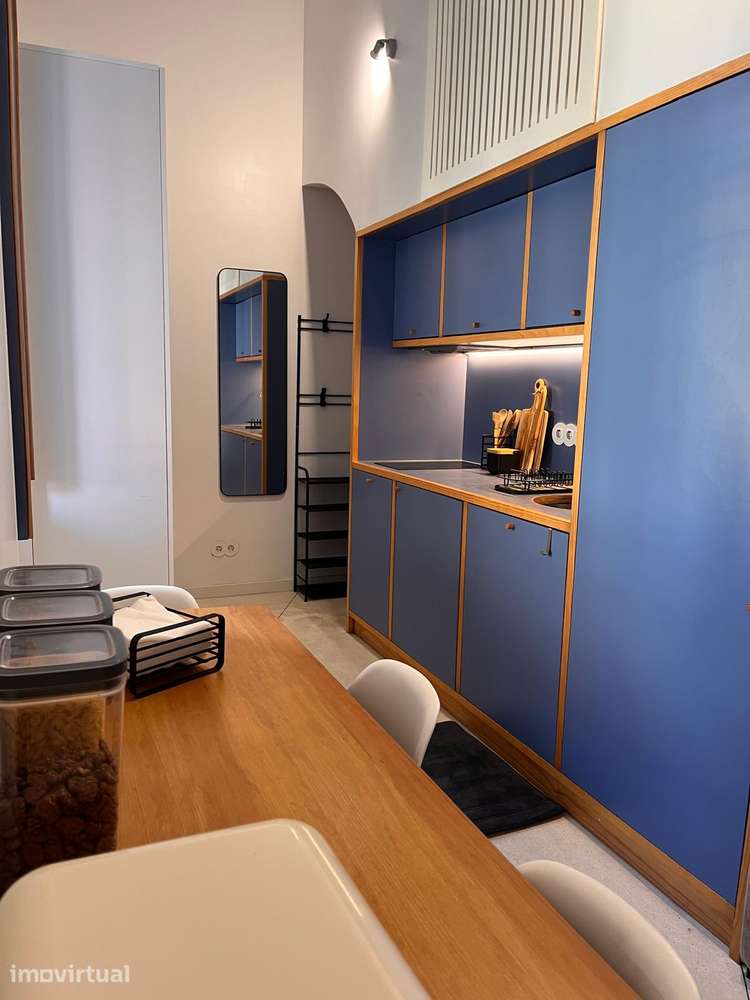 Arrenda-se apartamento T0 na prestigiada Avenida Serpa Pinto - Grande imagem: 5/11