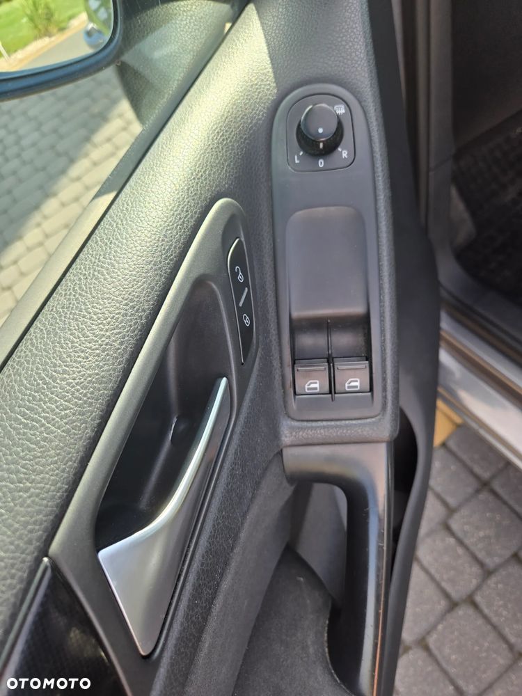 Volkswagen Golf - 11