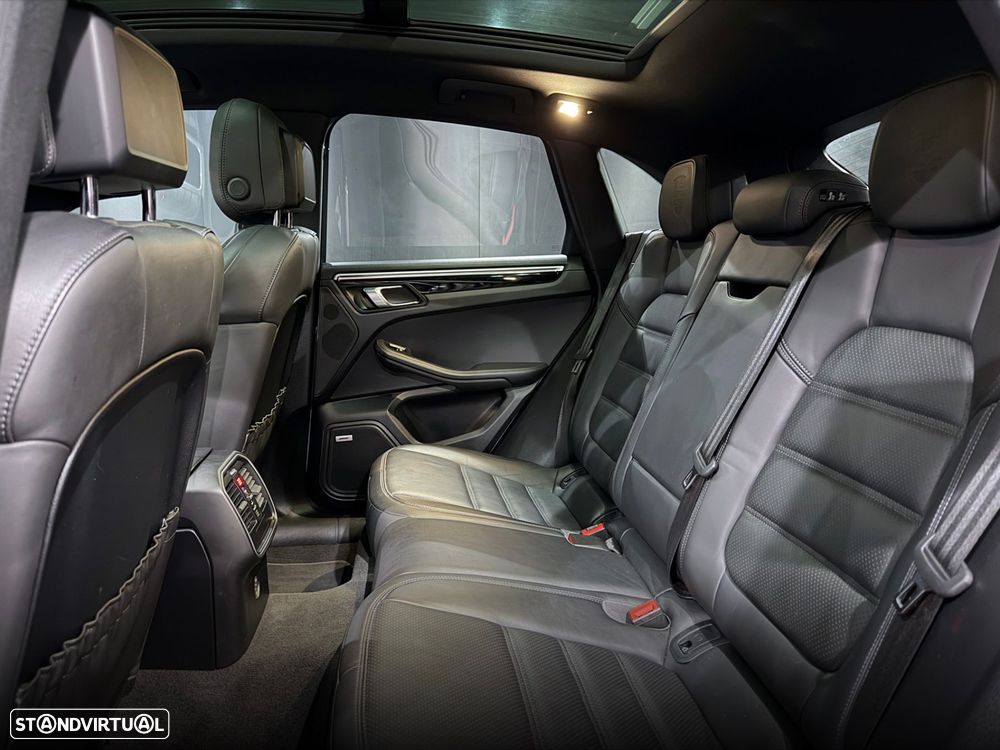Porsche Macan S - 33