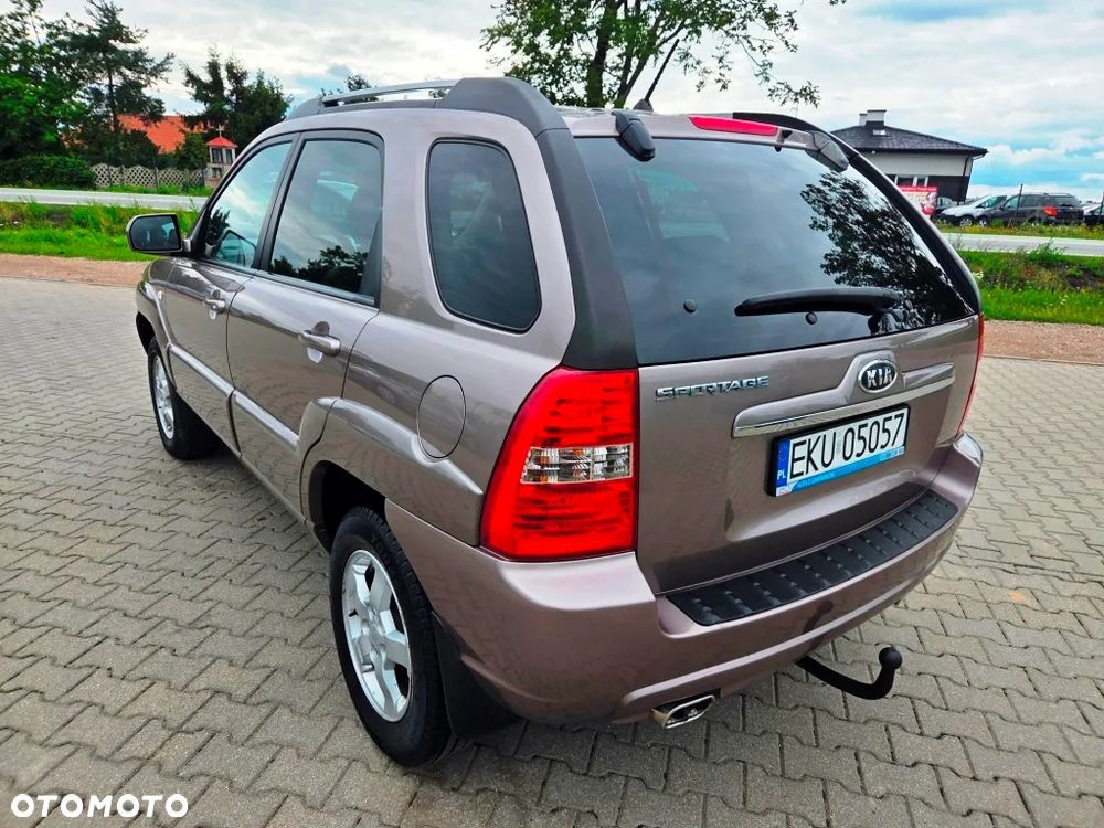 Kia Sportage 2.0 CRDI 2WD Cup - 16