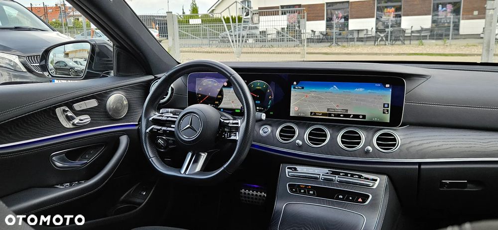 Mercedes-Benz Klasa E - 15