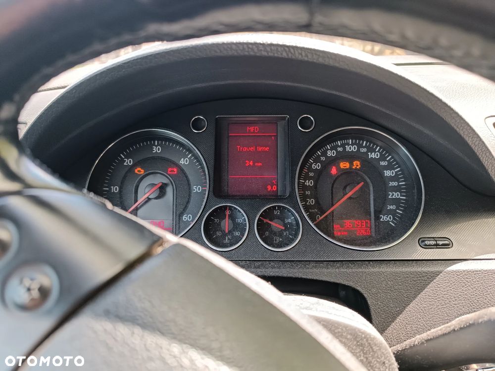 Volkswagen Passat Variant 2.0 TDI DPF Highline - 15