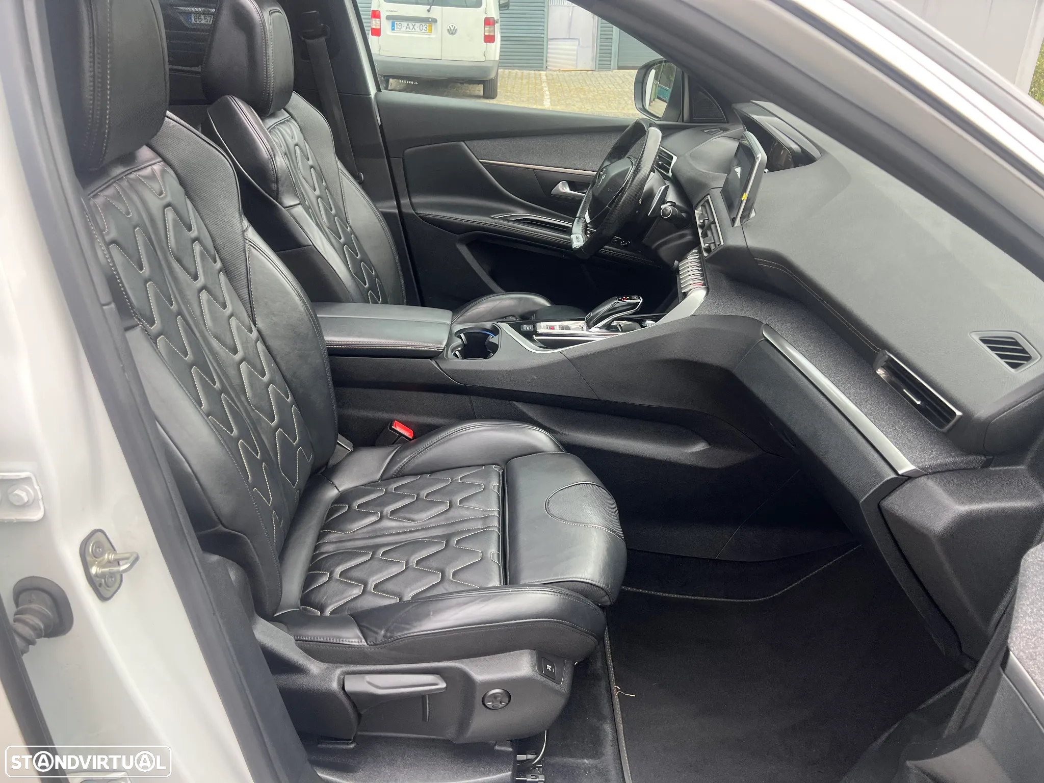 Peugeot 5008 1.5 BlueHDi GT Line J19 EAT8 - 21