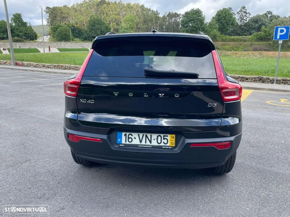 Volvo XC 40 2.0 D3 - 10