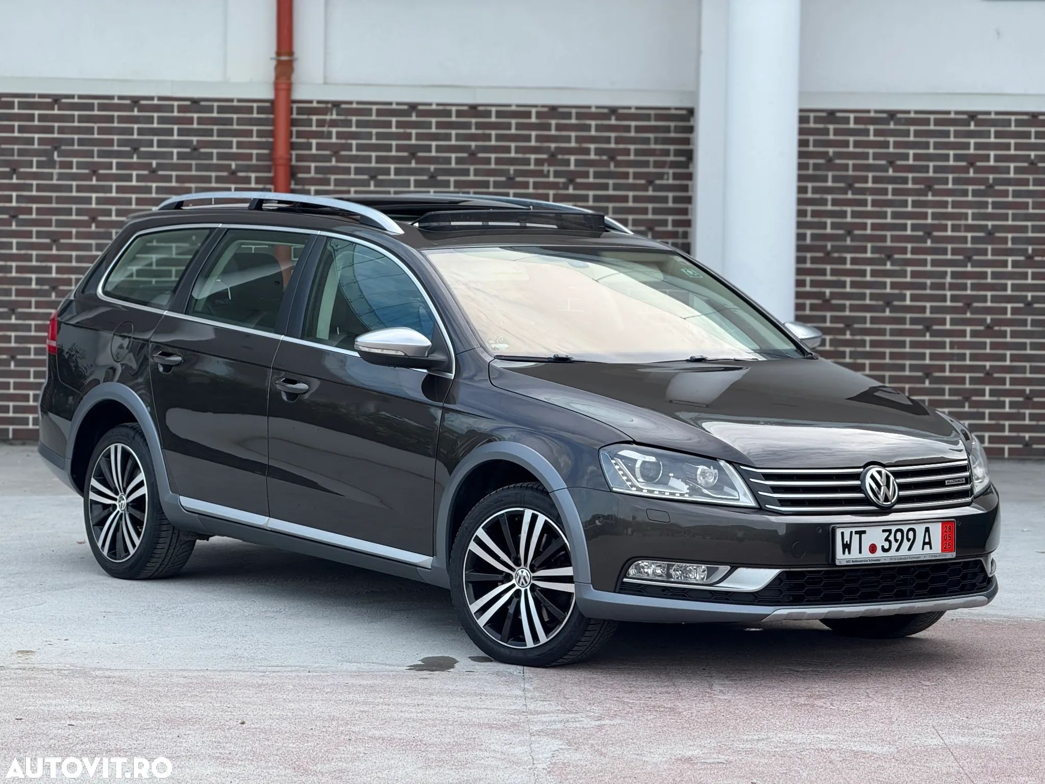 Volkswagen Passat Alltrack 2.0 TDI 4Motion DSG BlueMotion Tec - 1