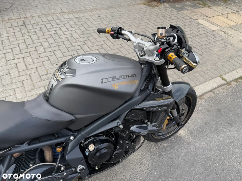 Triumph Street Triple - 9