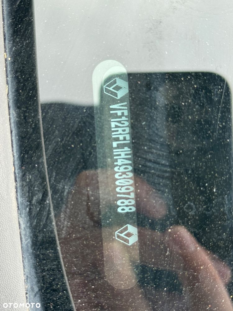 Renault Captur - 21