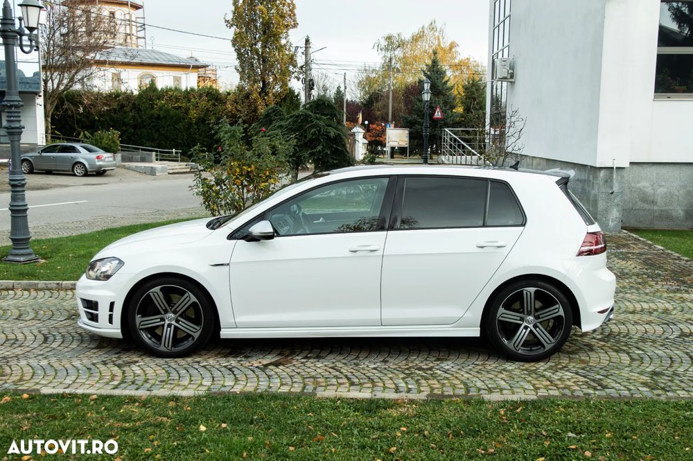 Volkswagen Golf - 26