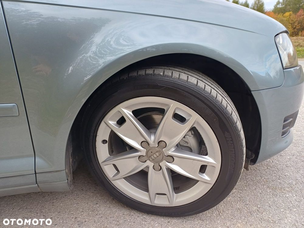 Audi A3 Sportback - 16