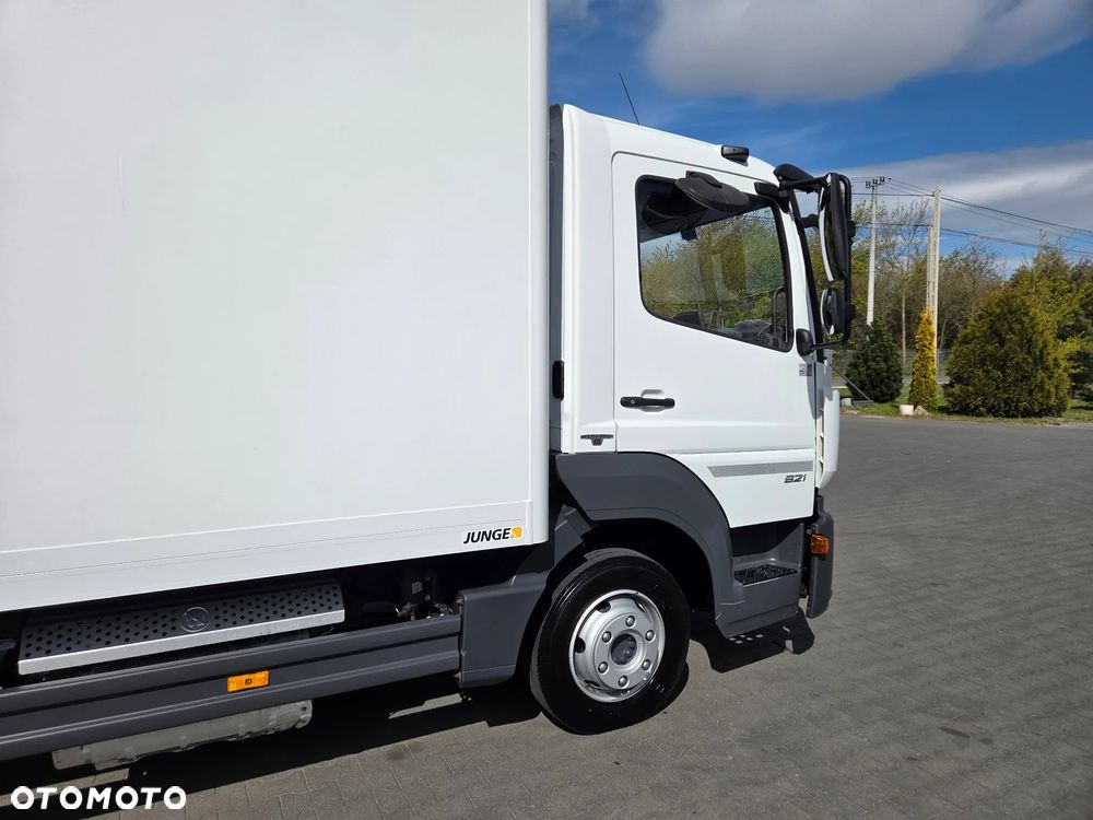 Mercedes-Benz Atego 821 - 6