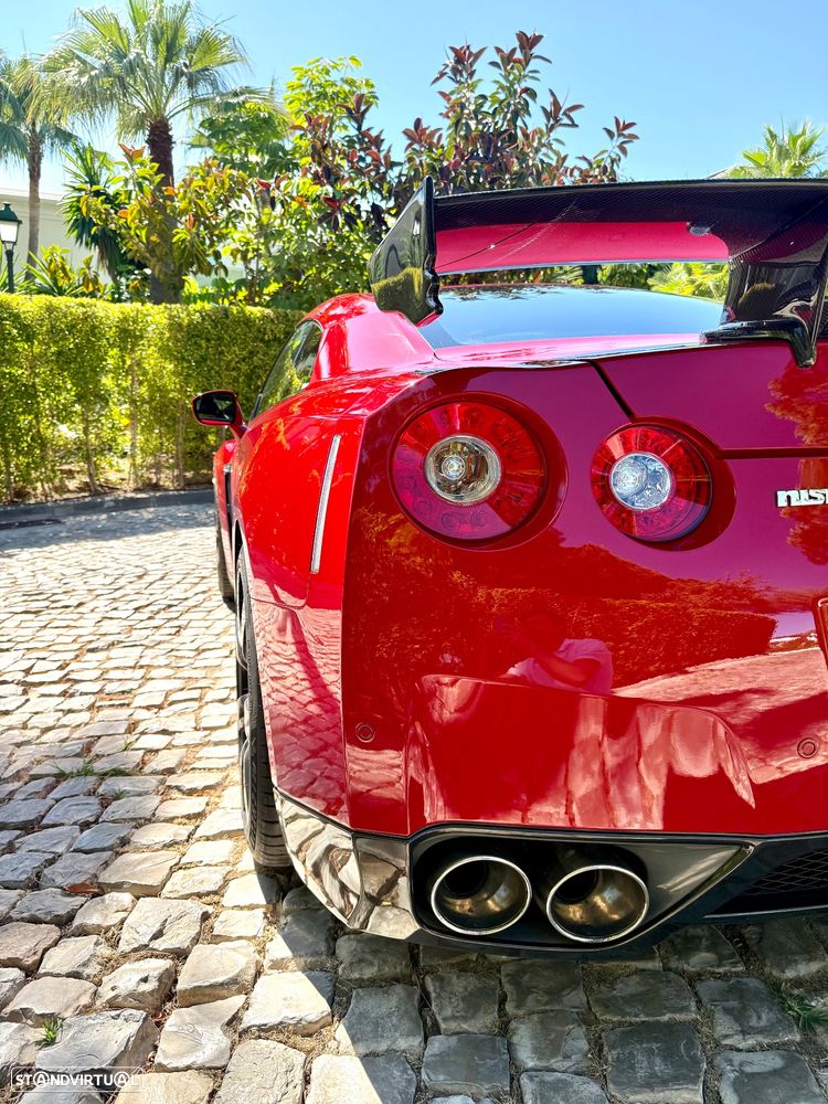 Nissan GT-R Black Edition - 13