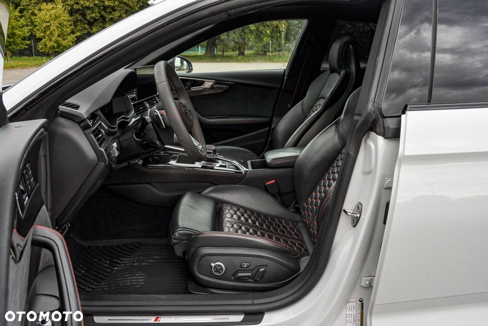 Audi RS5 Coupé - 7
