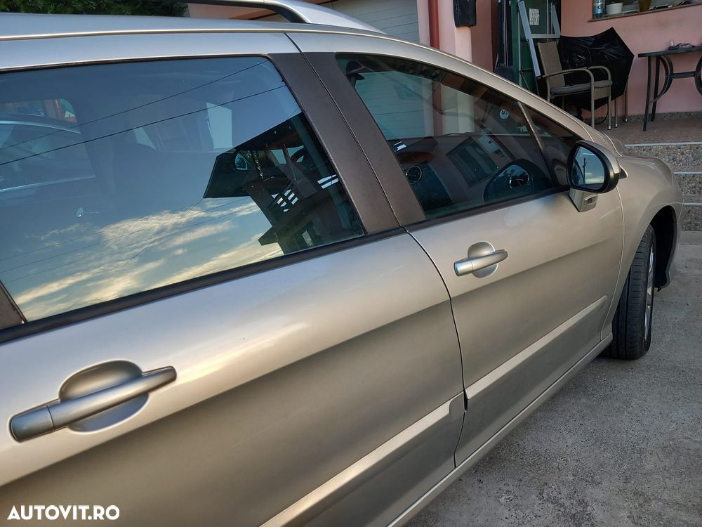 Peugeot 308 1.6E Confort Pack - 4