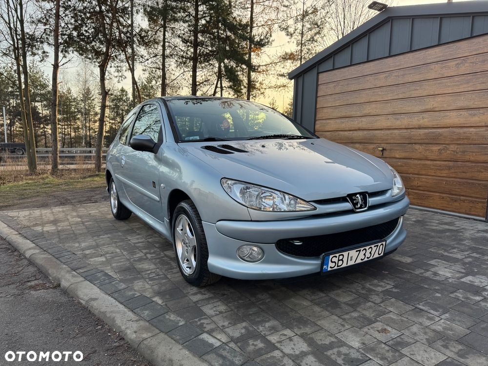 Peugeot 206 - 1
