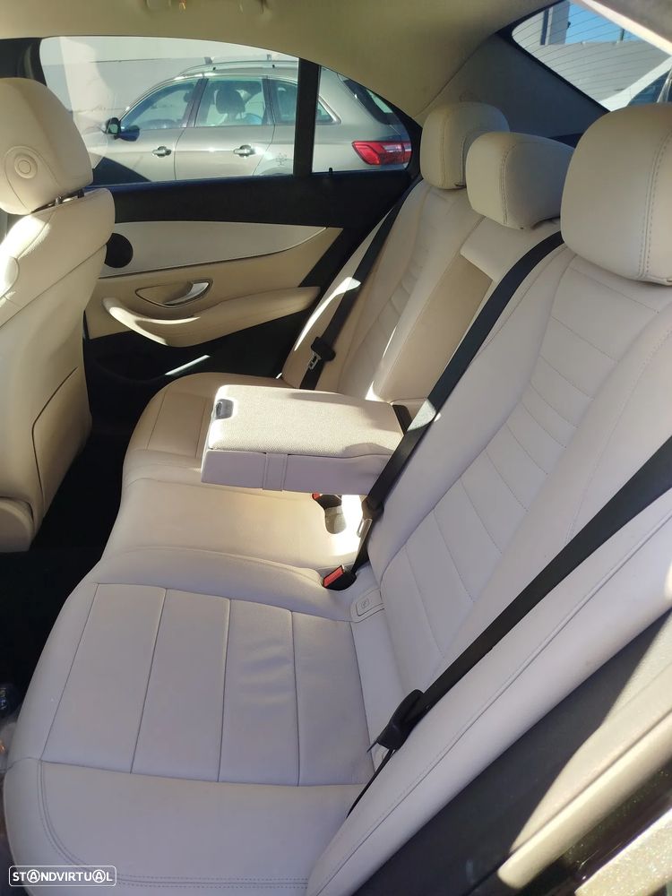 Mercedes-Benz E 220 - 8