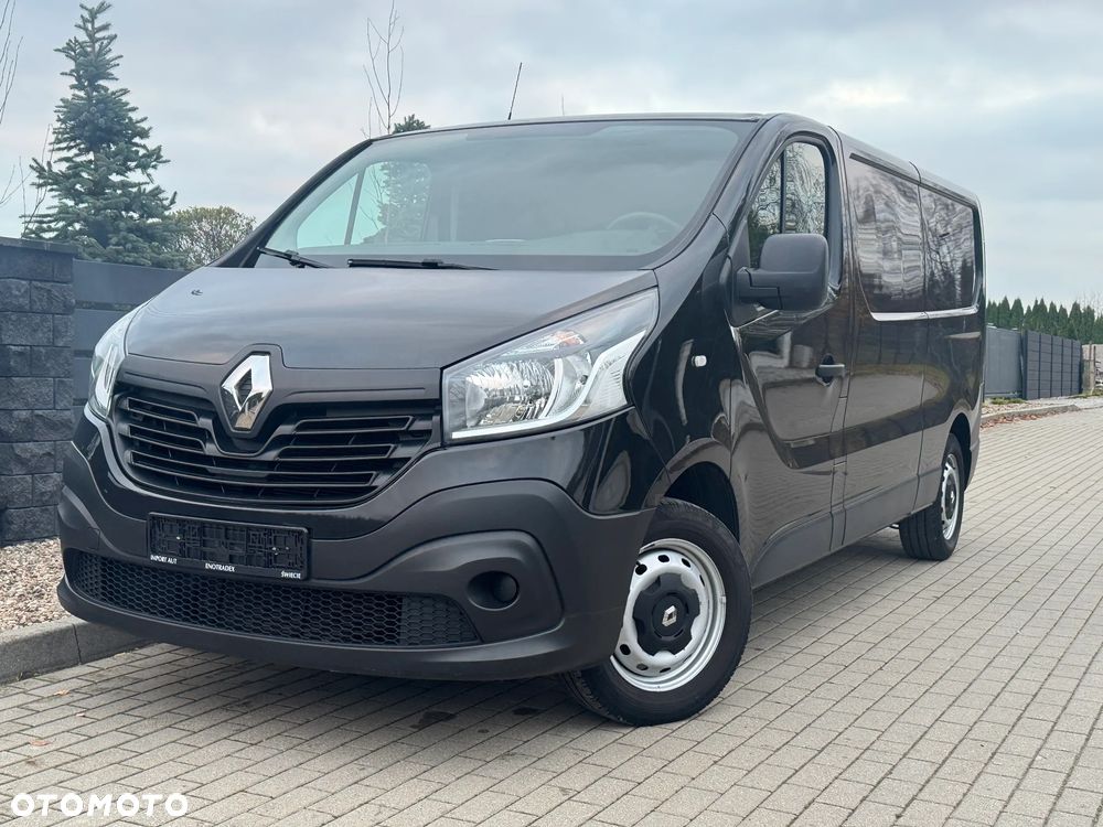 Renault TRAFIC - 2