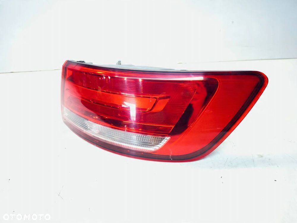 LAMPA PRAWY TYŁ W BŁOTNIK AUDI A4 B9 SEDAN 8W5945070A ZWYKŁA - 3