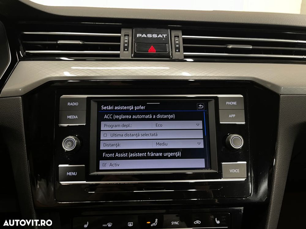 Volkswagen Passat 2.0 TDI Comfortline - 17