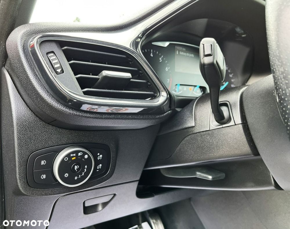 Ford Fiesta 1.0 EcoBoost S&S ST-LINE - 34