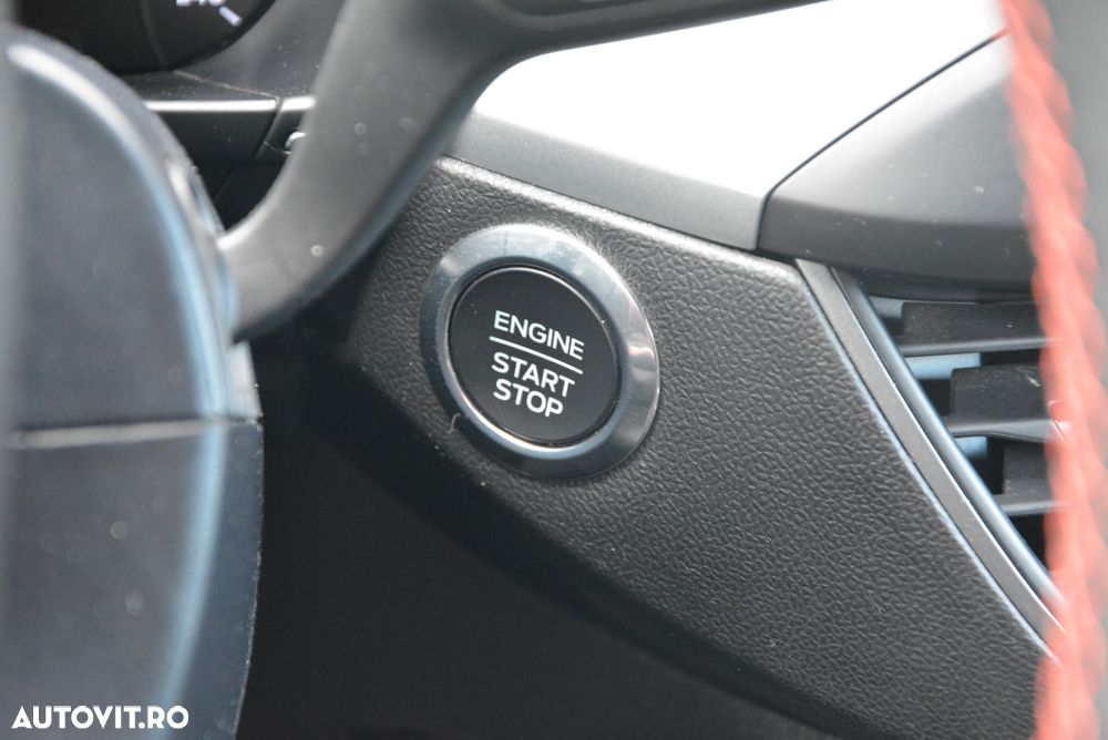 Ford Focus 1.0 EcoBoost Hybrid ST-LINE STYLE - 17