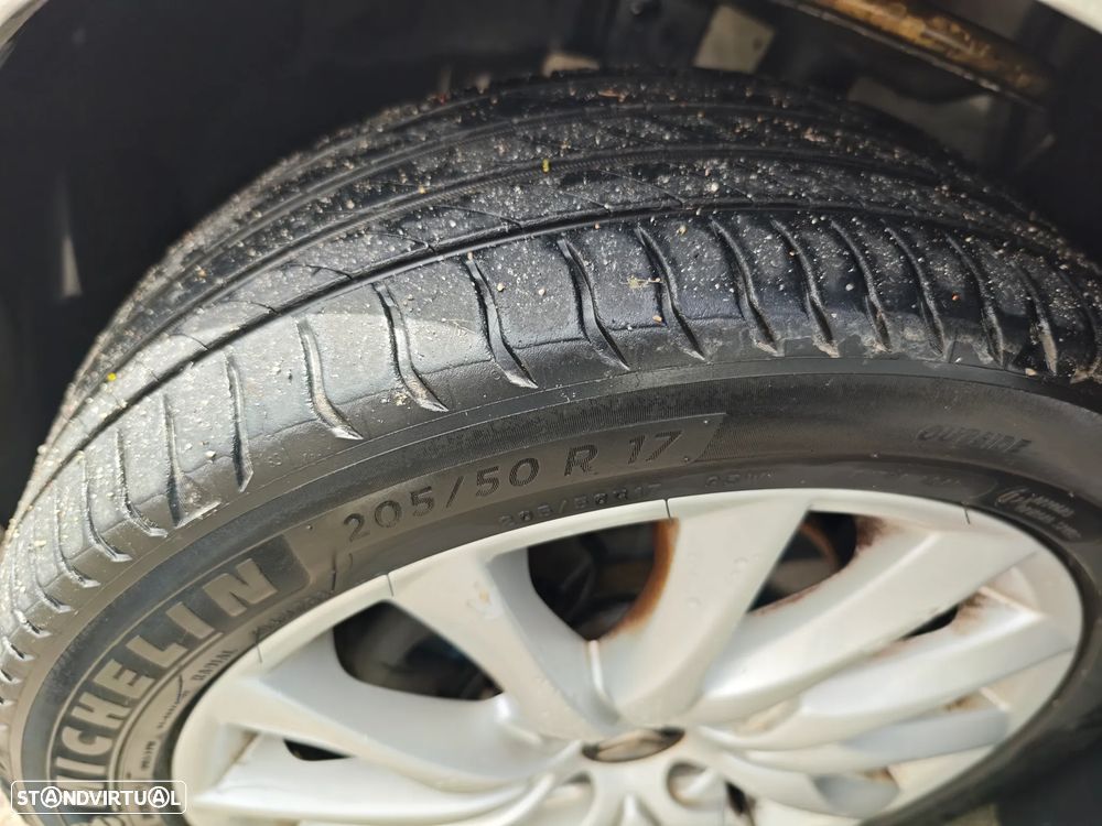 Citroën C4 1.6 HDi Exclusive - 12