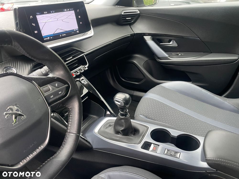 Peugeot 2008 BlueHDi 100 STOP & START Allure - 17
