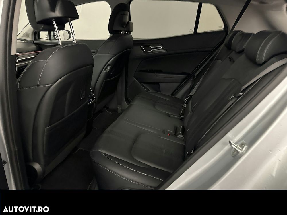 Kia Sportage 1.6 T-GDI PHEV 6AT 4x4 Business Line - 6