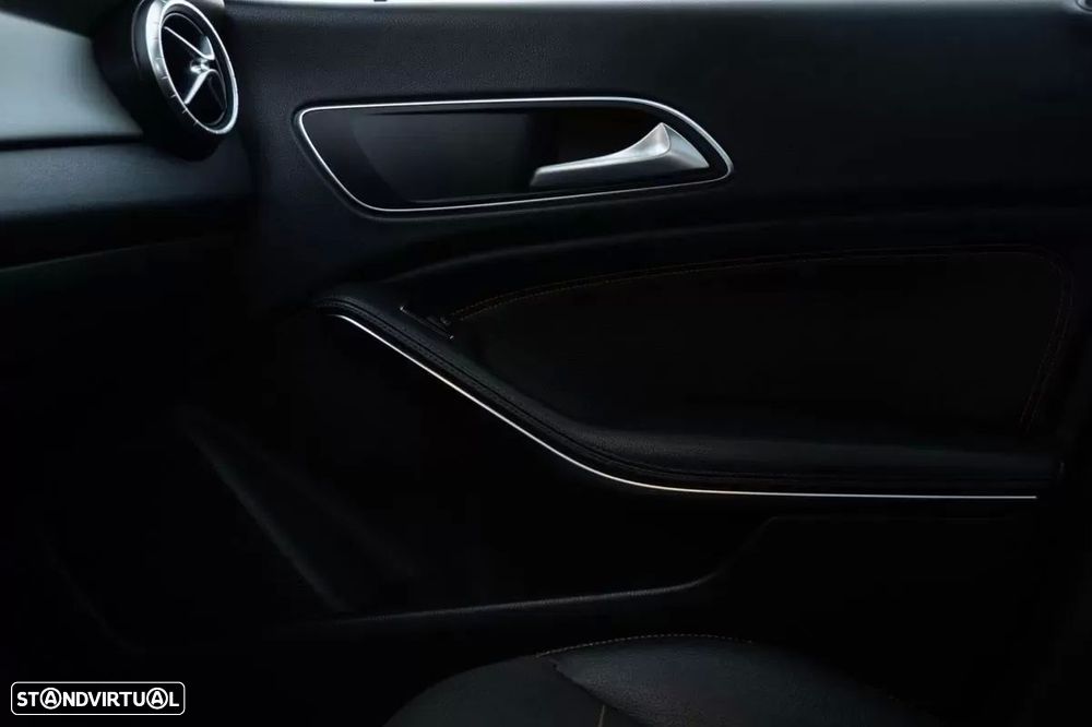 Mercedes-Benz CLA 200 - 21