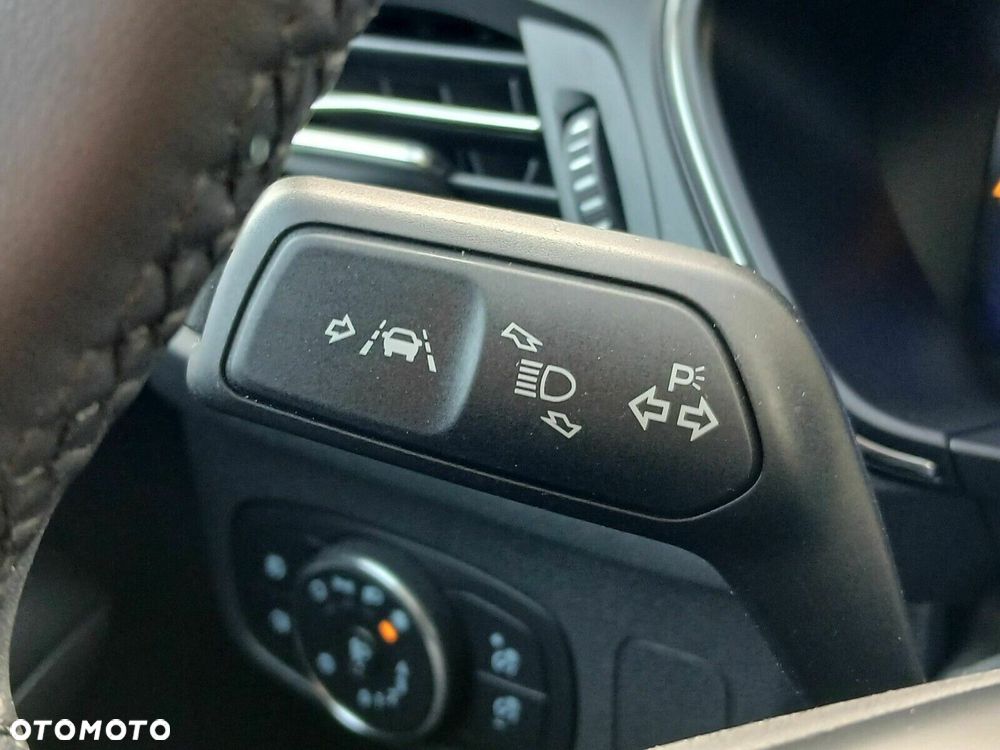 Ford Focus 1.0 EcoBoost mHEV Titanium X - 20