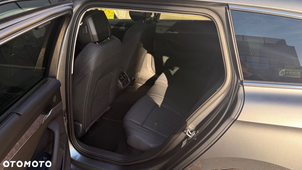 Skoda Superb 2.0 TDI SCR 4x4 L&K DSG - 18