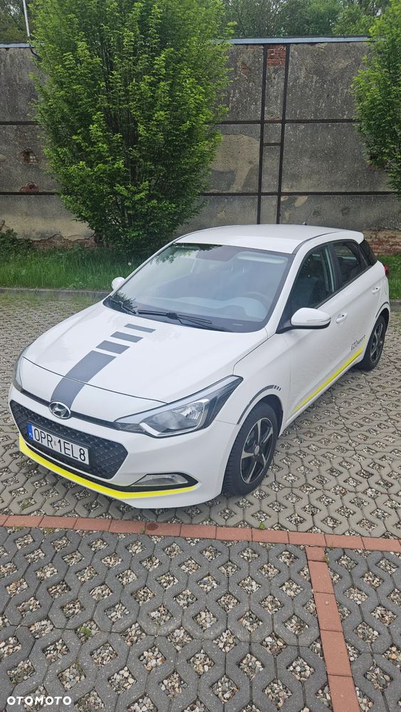 Hyundai i20 blue 1.2 YES Gold - 24