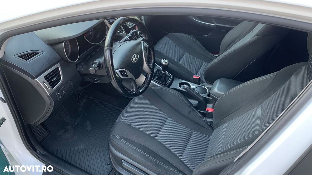 Hyundai i30 1.4 CRDi Classic - 4