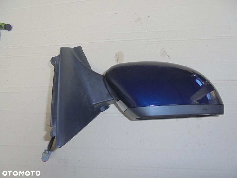 mondeo mk4 lusterko prawe 8pin E8 Europa - 2