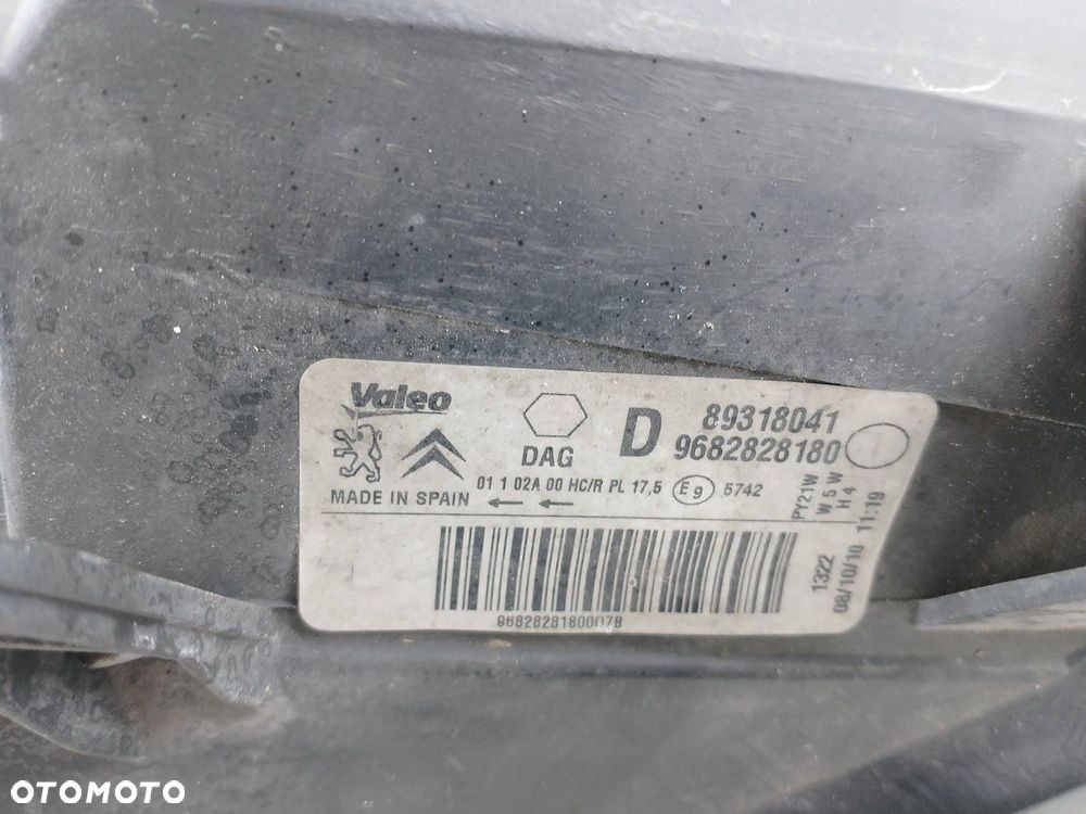 LAMPA PRZÓD PRAWA CITROEN BERLINGO II 9682828180 89318041 - 8