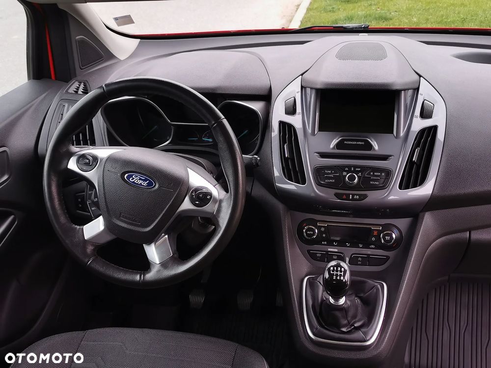 Ford Tourneo Connect Grand - 22