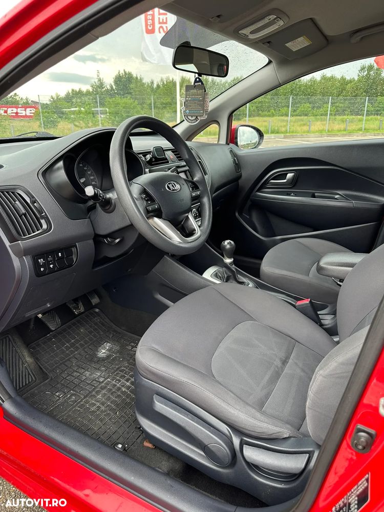 KIA Rio 2013 — imagine 9