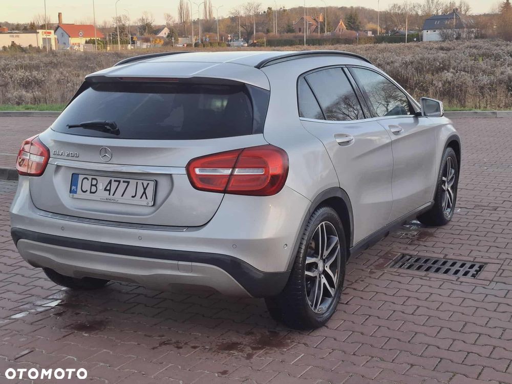 Mercedes-Benz GLA - 3