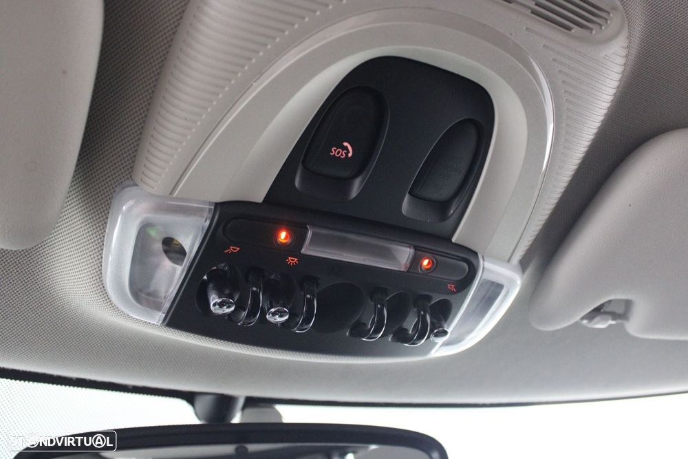 MINI 3 Portas One - 25