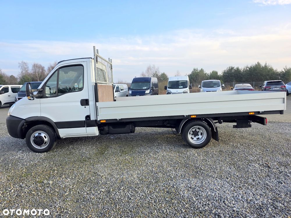 Iveco 35C18 3,0 HPI 180 KONNA SKRZYNIA 4,2M KLIMA WEBASTO 75T/KM PRZEBIEGU GWARANCJA IDEALNE BLIŻNIAKI DO 3,5T - 2