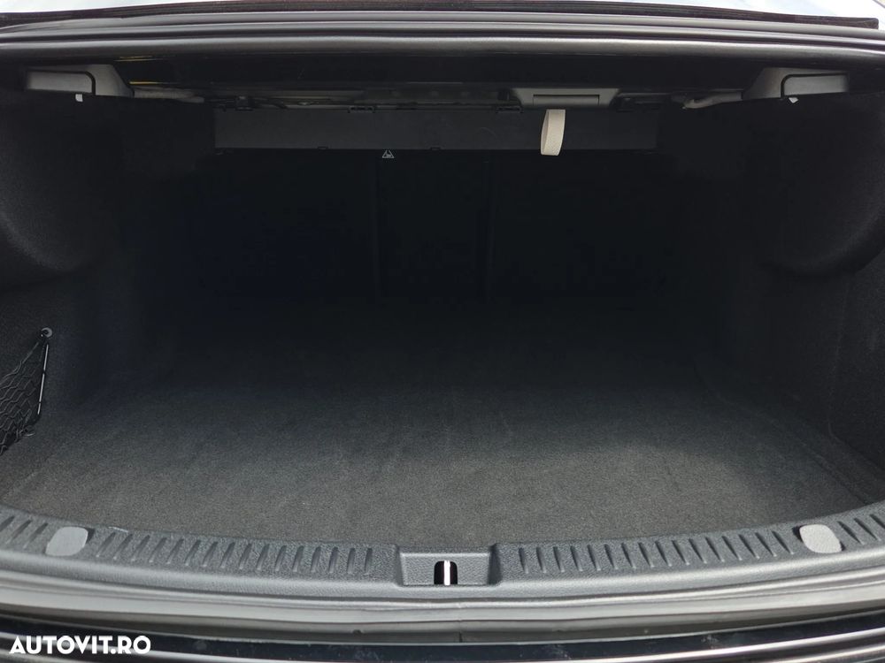 Mercedes-Benz E 220 d 9G-TRONIC Avantgarde - 18