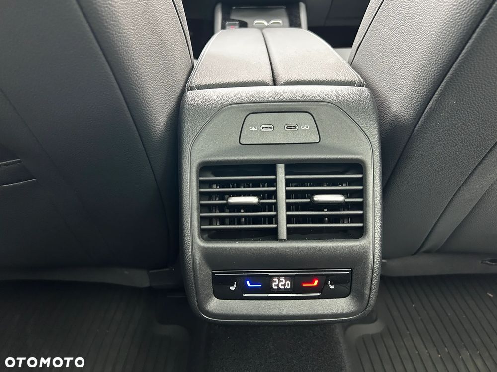 Skoda Superb 2.0 TDI SCR 4x4 Sportline DSG - 32