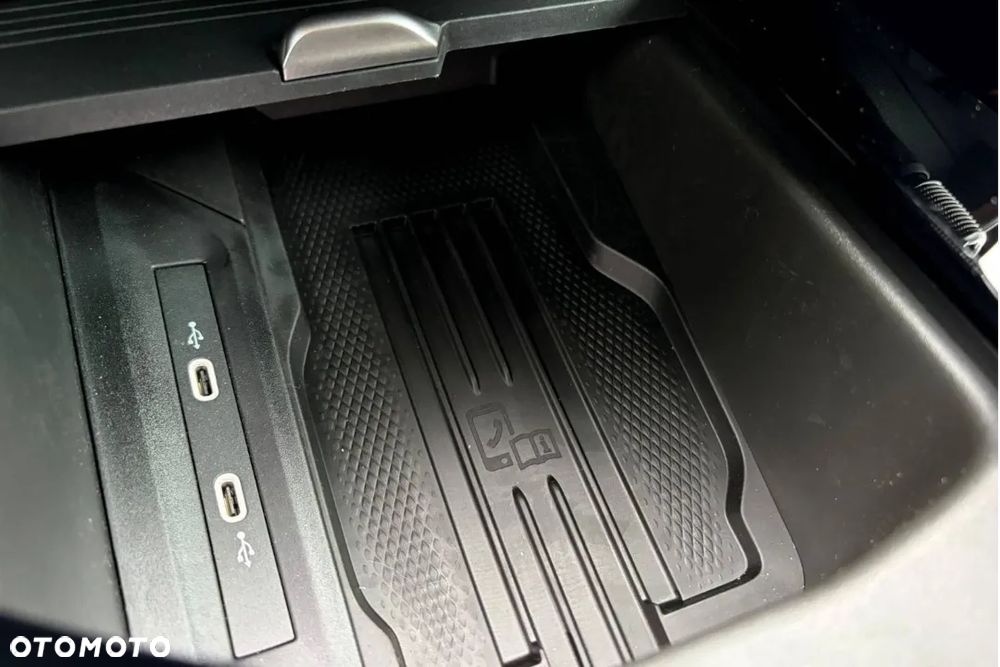 Skoda Superb 2.0 TSI L&K DSG - 25