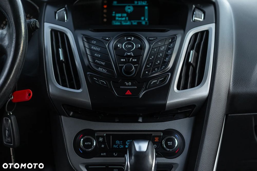 Ford Focus - 25