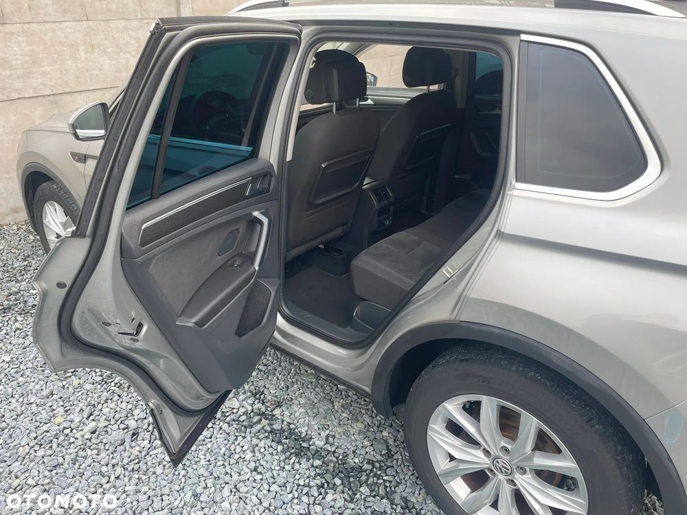 Volkswagen Tiguan - 16