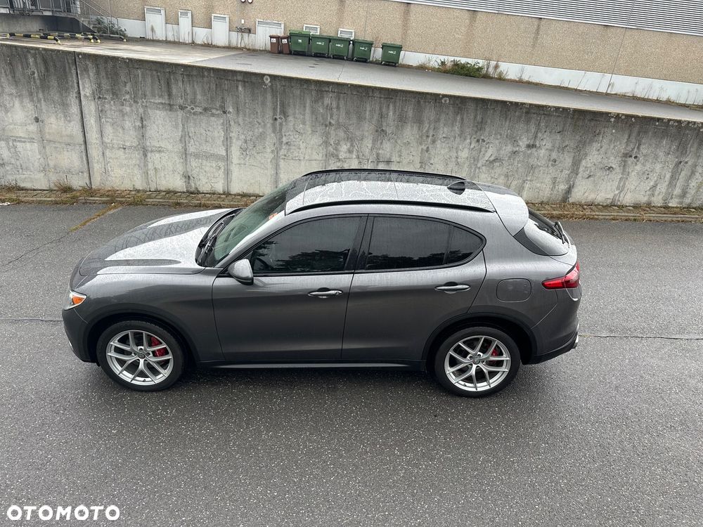 Alfa Romeo Stelvio 2.0 Turbo Veloce TI Q4 - 4