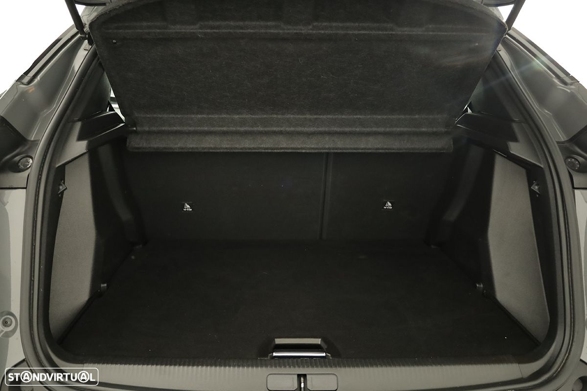 Peugeot 2008 1.2 PureTech Allure - 24