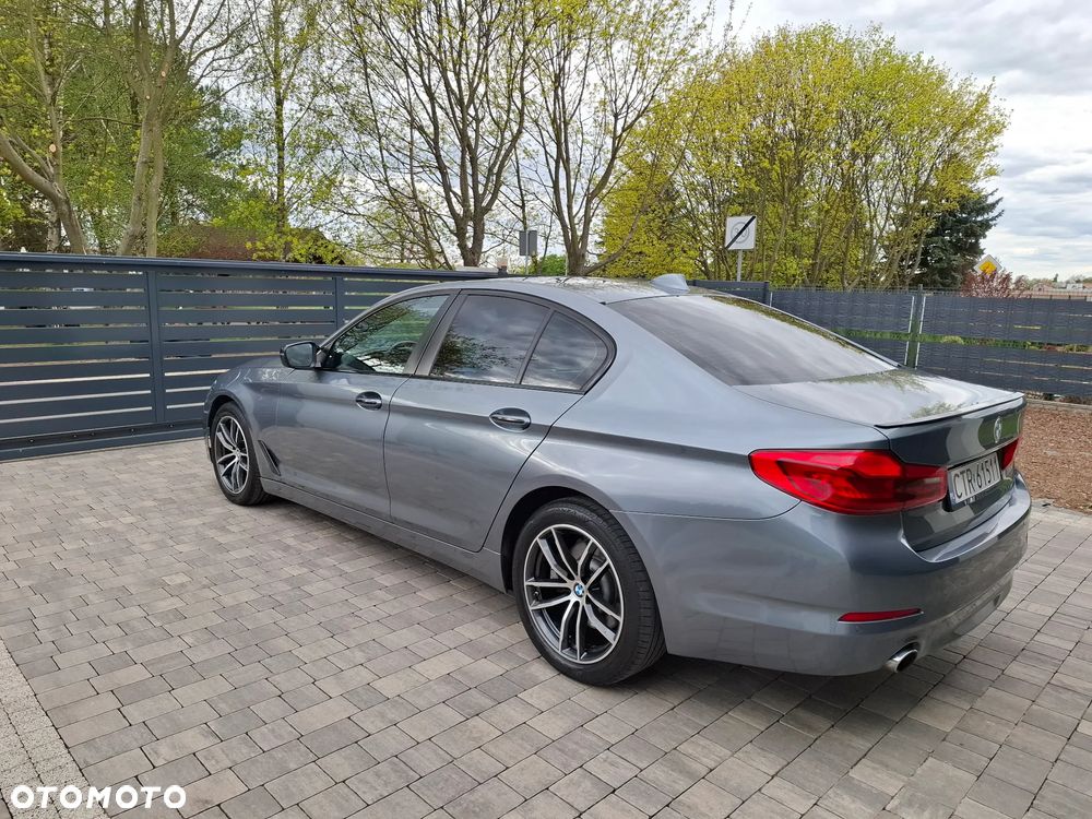 BMW Seria 5 520d Efficient Dynamics Edition - 9
